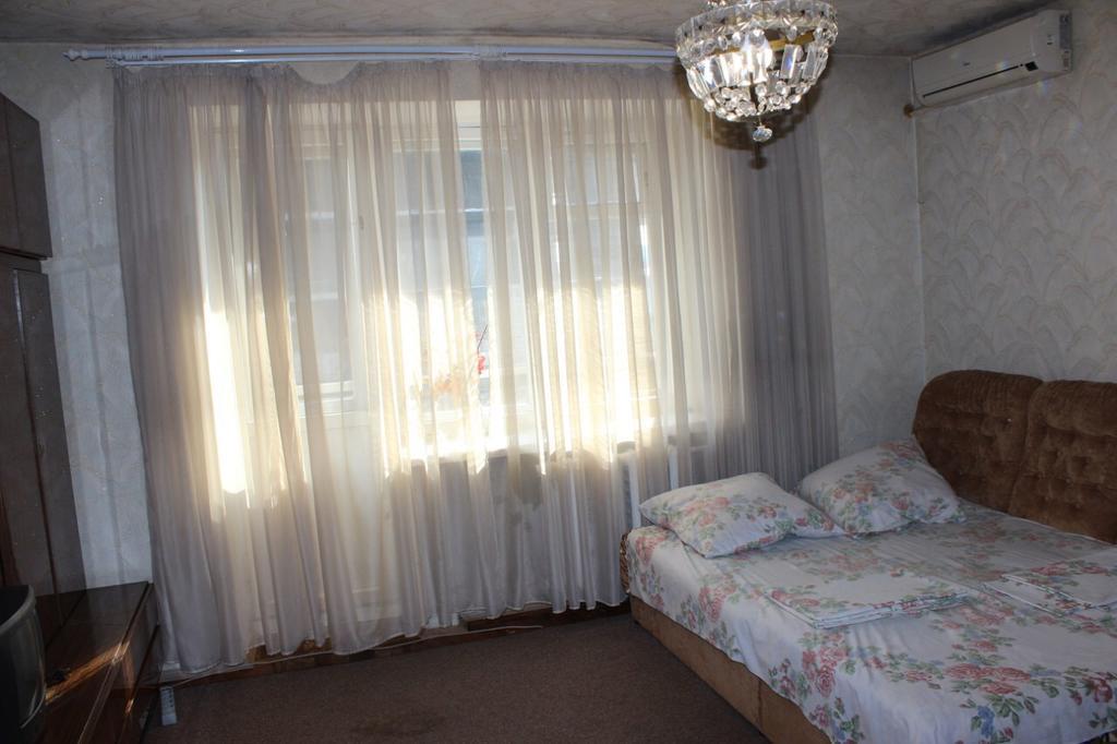 Apartment Near Opera Hause Днепър Екстериор снимка