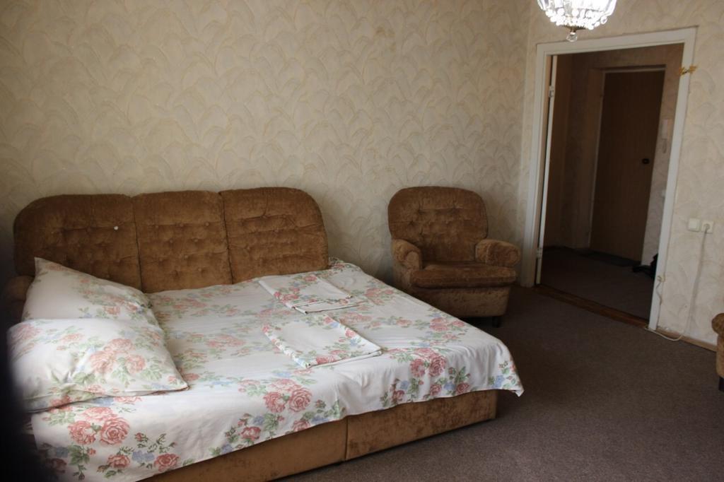 Apartment Near Opera Hause Днепър Екстериор снимка